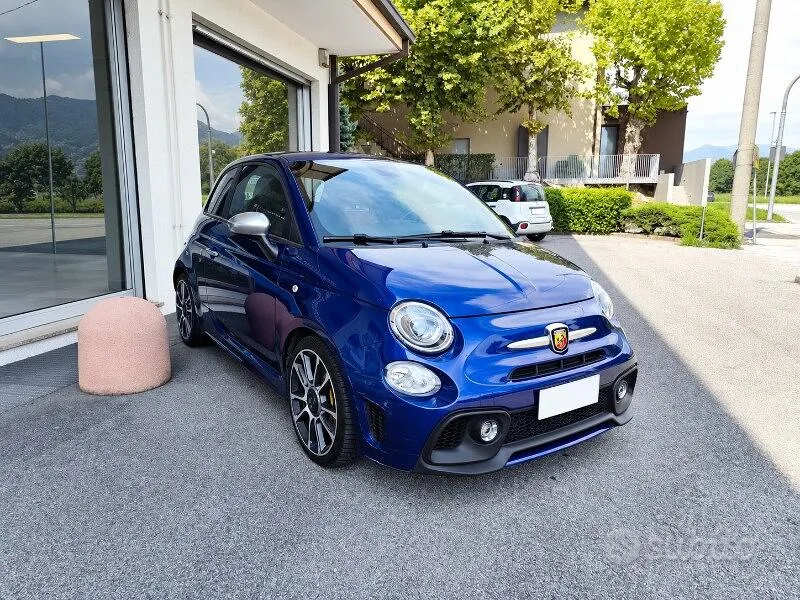 Abarth 595 2018 photo 3