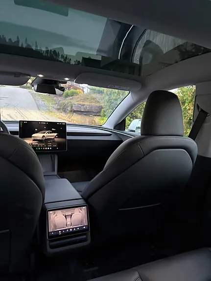 Tesla Model 3 2024 photo 5