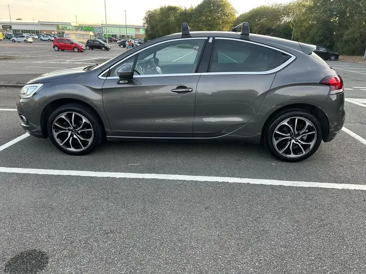 DS Automobiles Ds 4 2016 photo 2