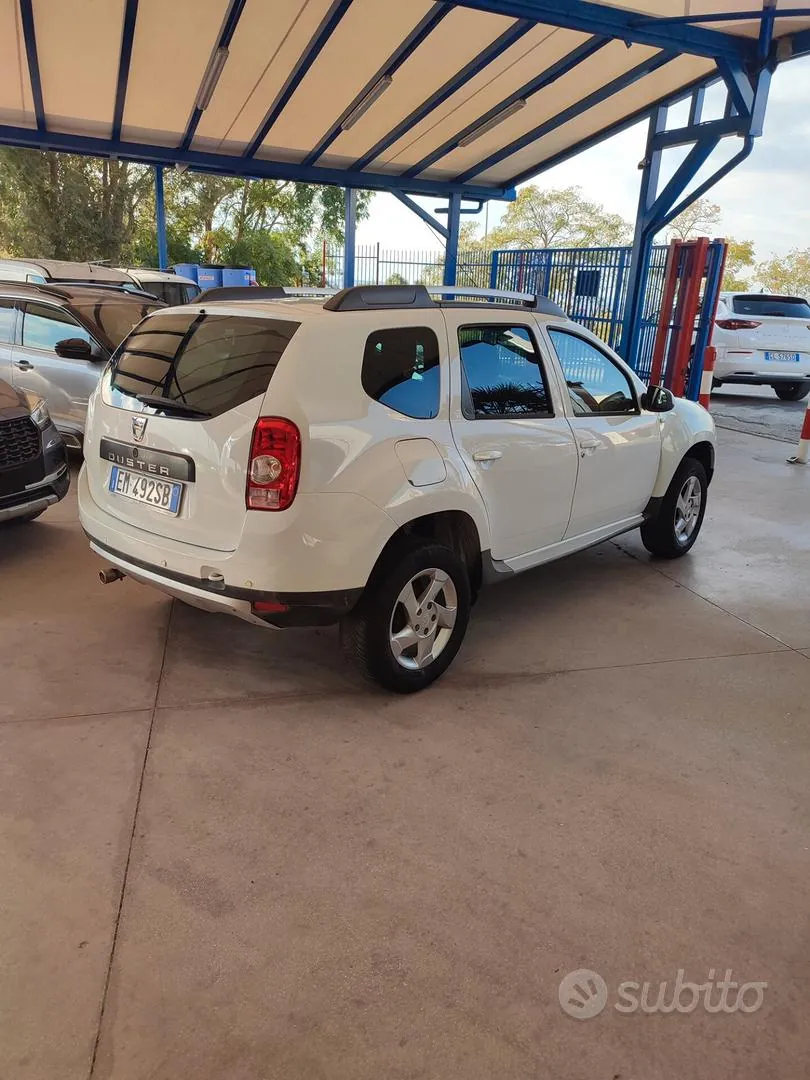Dacia Duster 2012 photo 3