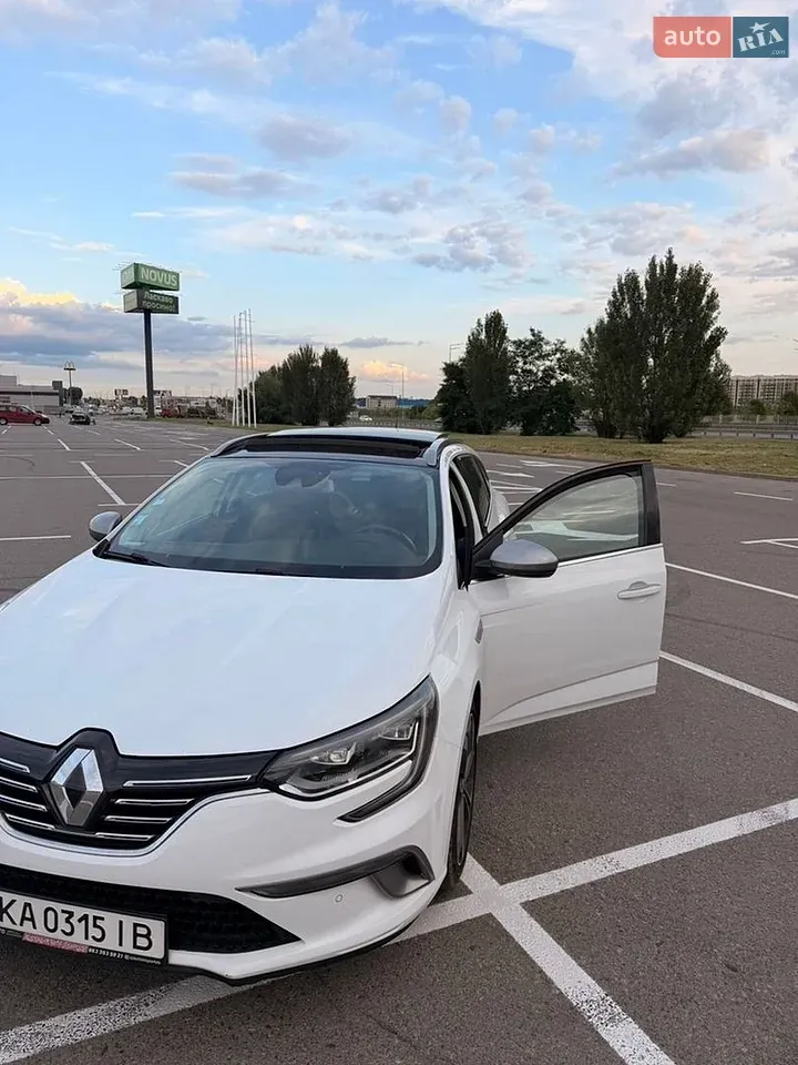 Renault Megane 2017 photo 2