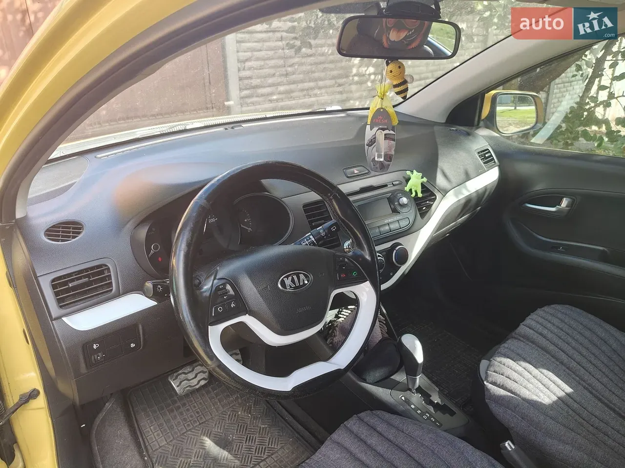 Kia Picanto 2012 photo 5