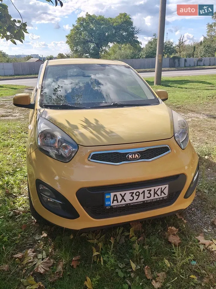 Kia Picanto 2012 photo 2
