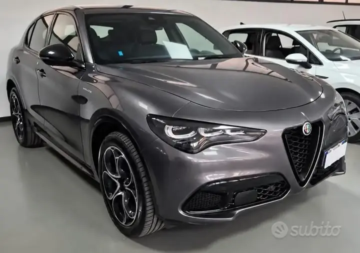 Alfa Romeo Stelvio 2023 photo 2
