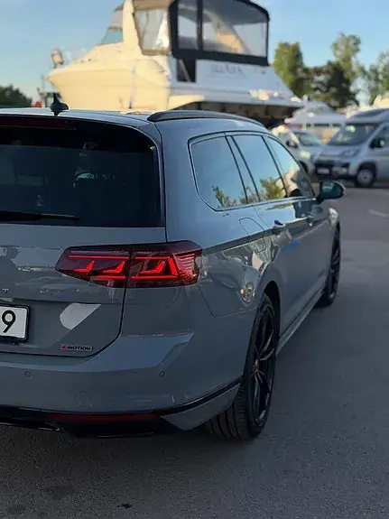 Volkswagen Passat 2020 photo 2