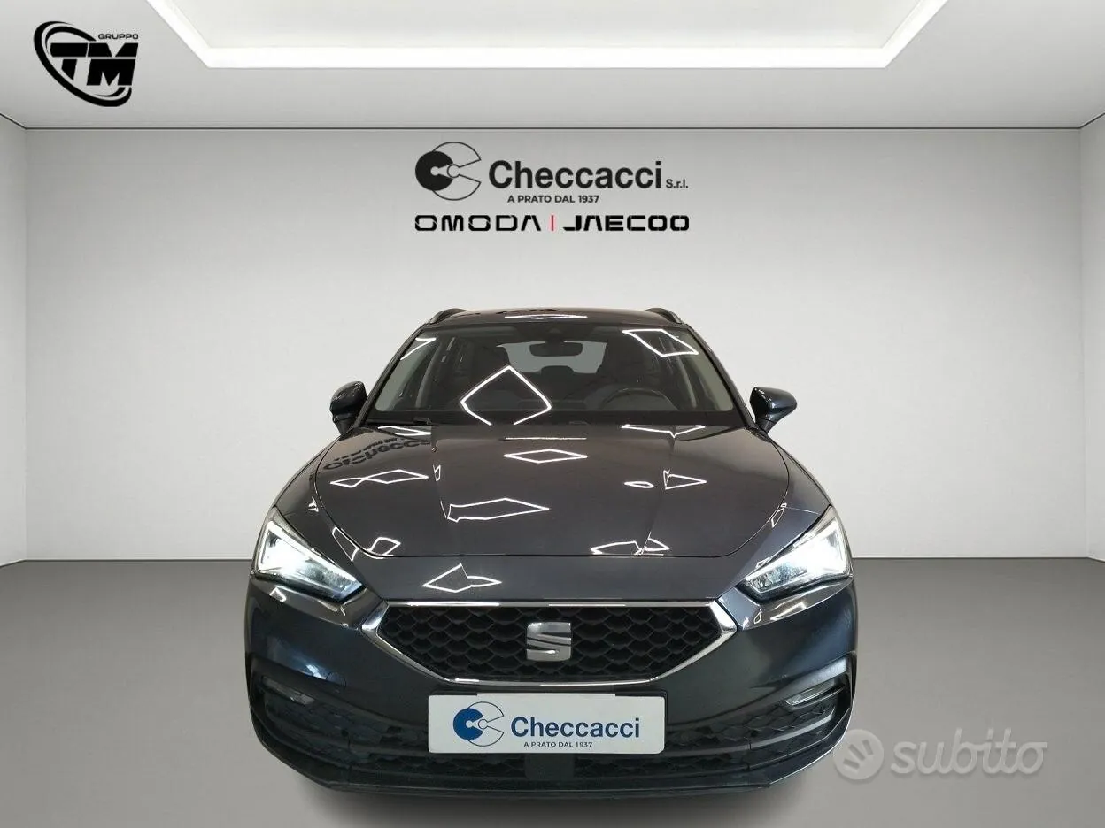 Seat Leon 2023 photo 2