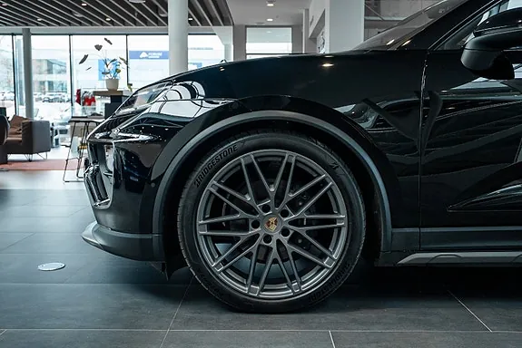 Porsche Macan 2025 photo 5