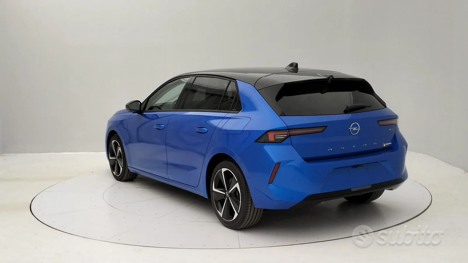 Opel Astra 2023 photo 3