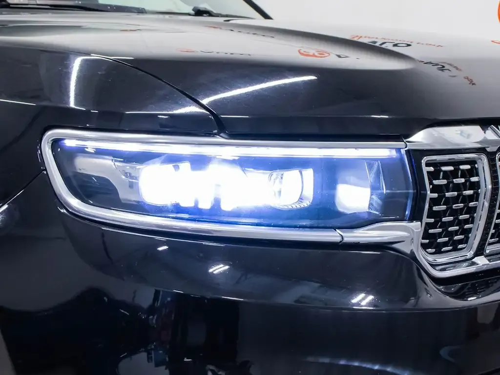Jeep Grand Wagoneer 2022 photo 3