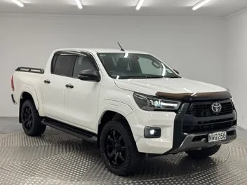 Toyota Hilux 2021 photo 2