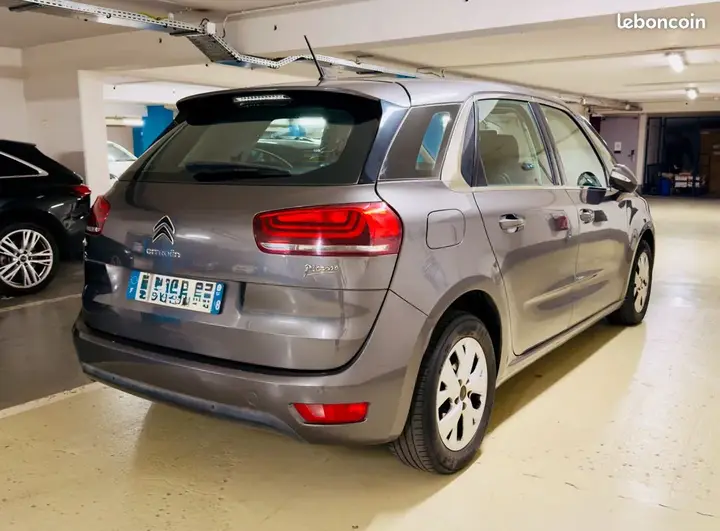 Citroen C4 Picasso 2018 photo 3