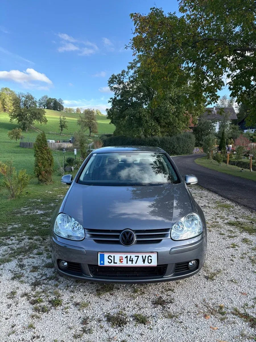 Volkswagen Golf 2005 photo 2