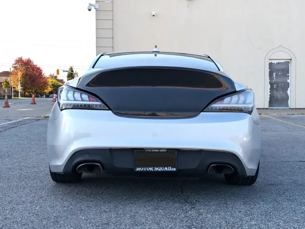 Hyundai Genesis 2010 photo 4