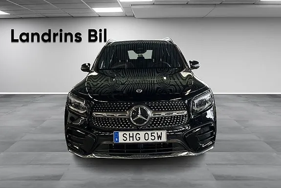 Mercedes-Benz Glb200 2025 photo 2