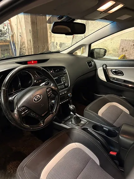 Kia Ceed 2013 photo 2