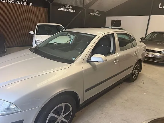 Skoda Octavia 2004 photo 5