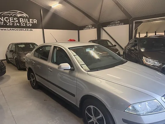 Skoda Octavia 2004 photo 3