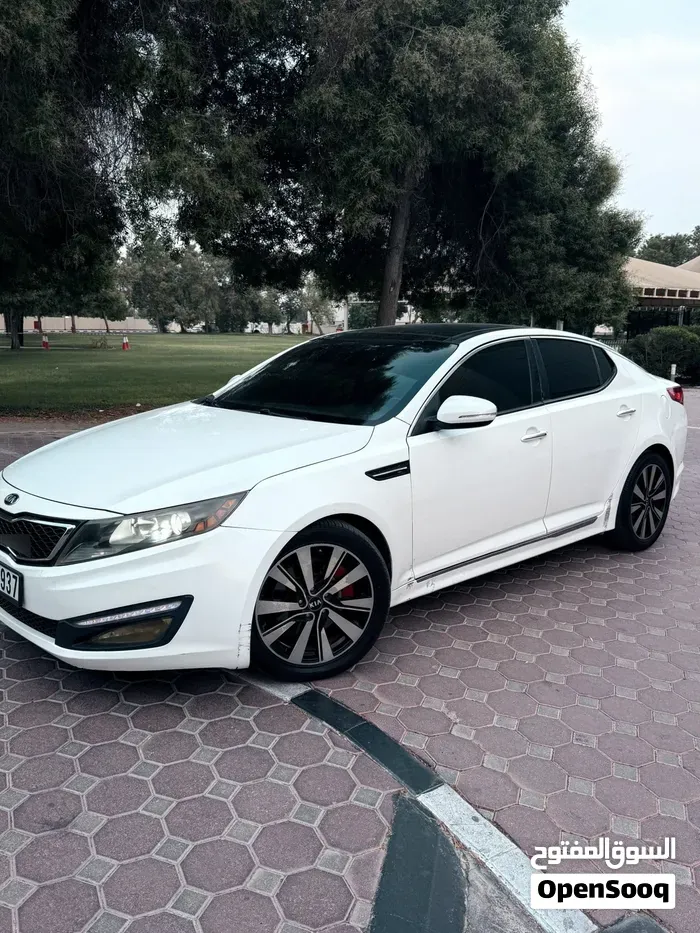 Kia Optima 2013 photo 2