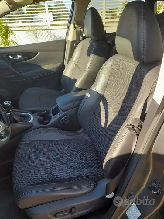 Nissan Qashqai 2014 photo 2
