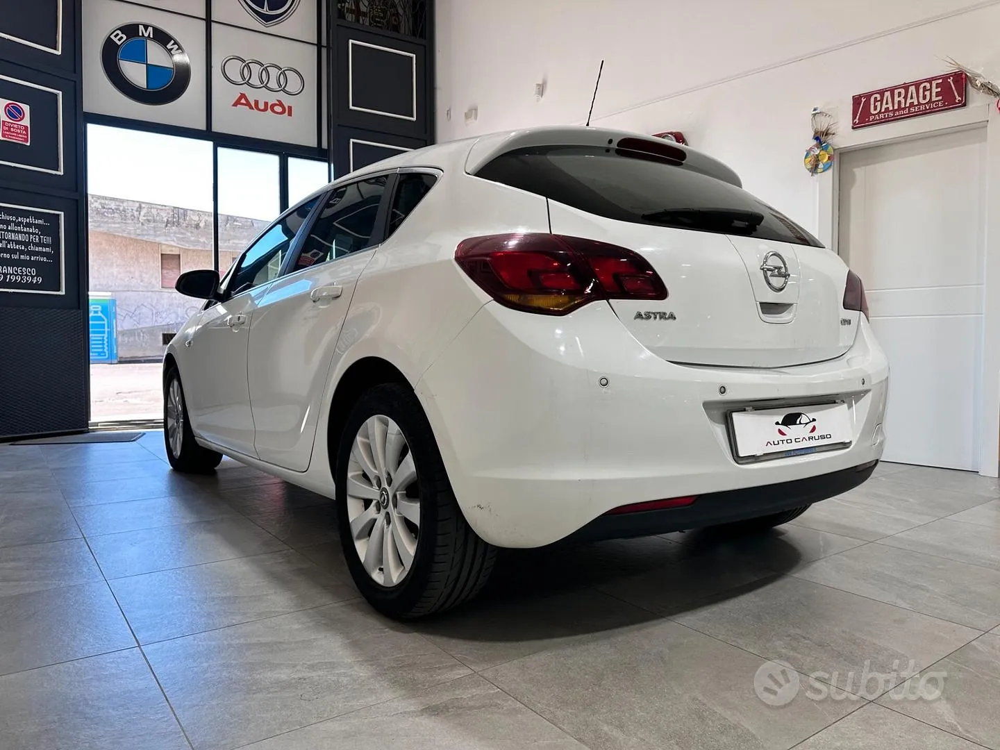 Opel Astra 2010 photo 4