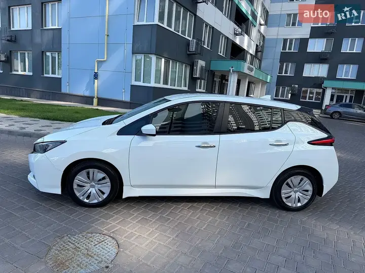 Nissan Leaf 2024 photo 5