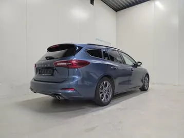 Ford Focus 2024 photo 3