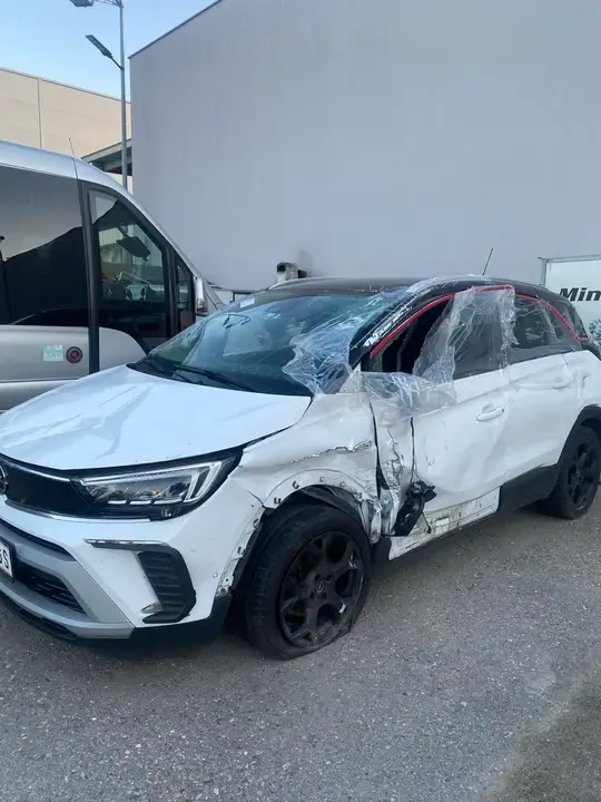 Opel Crossland 2021 photo 2