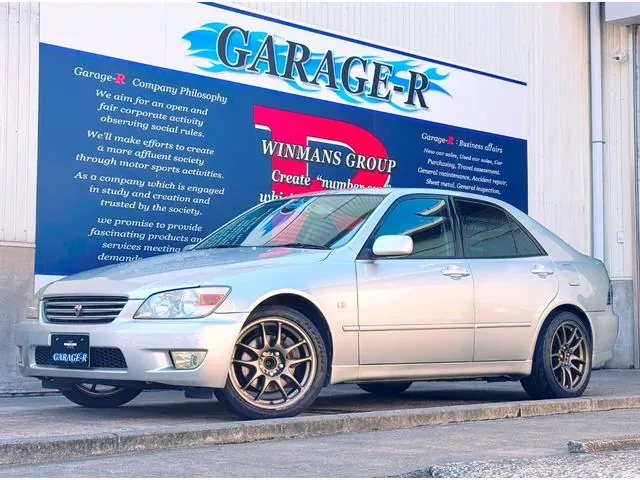 Toyota Altezza 1998 photo 2