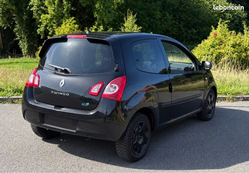 Renault Twingo 2012 photo 2
