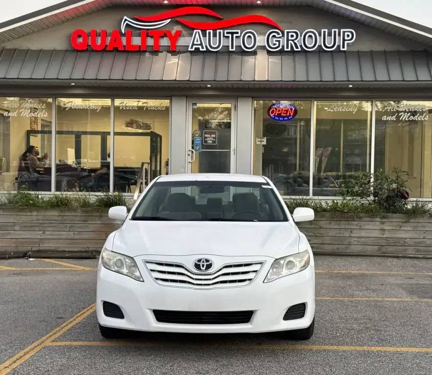 Toyota Camry 2011 photo 2