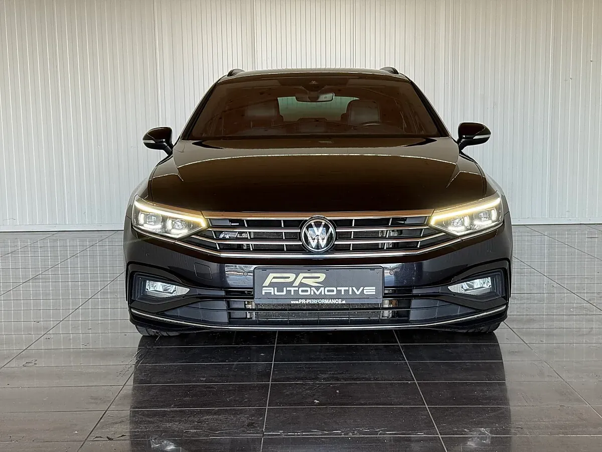 Volkswagen Passat 2023 photo 3