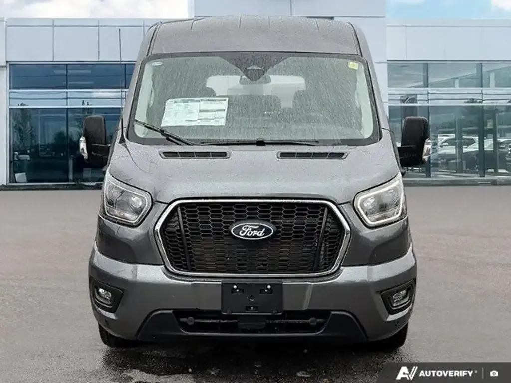 Ford Transit Passenger Van 2026 photo 2