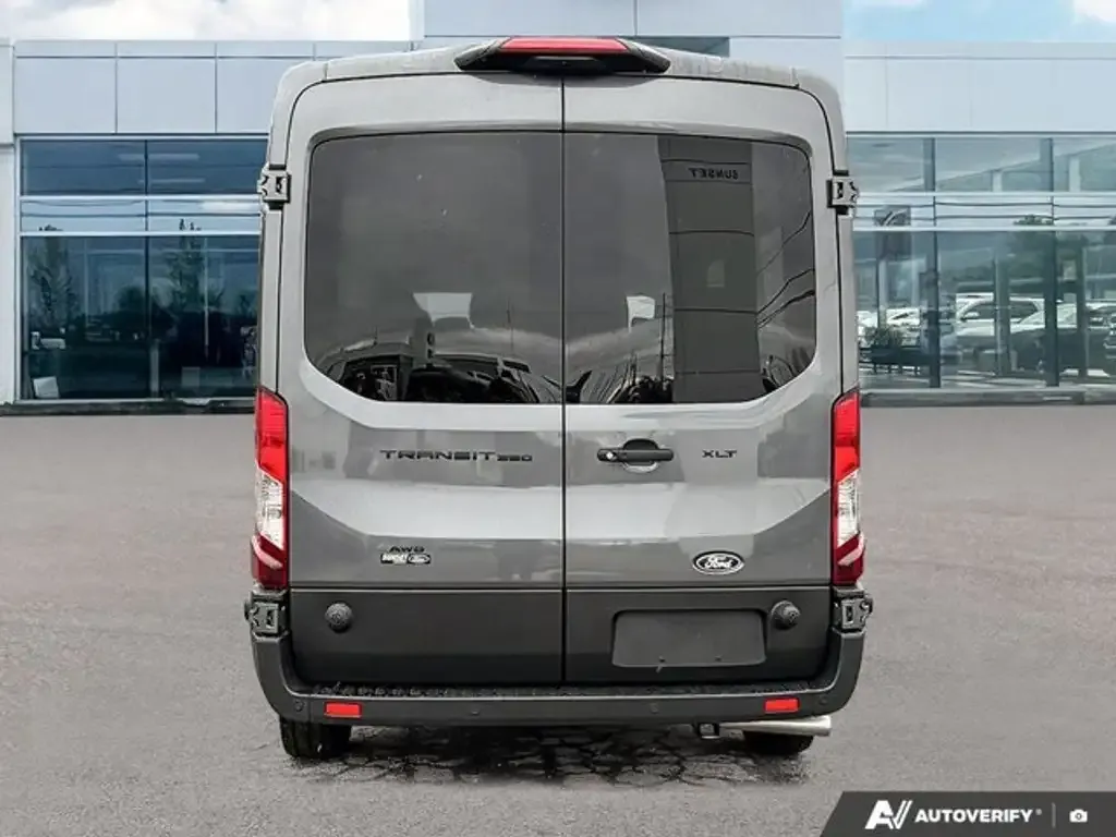Ford Transit Passenger Van 2026 photo 5