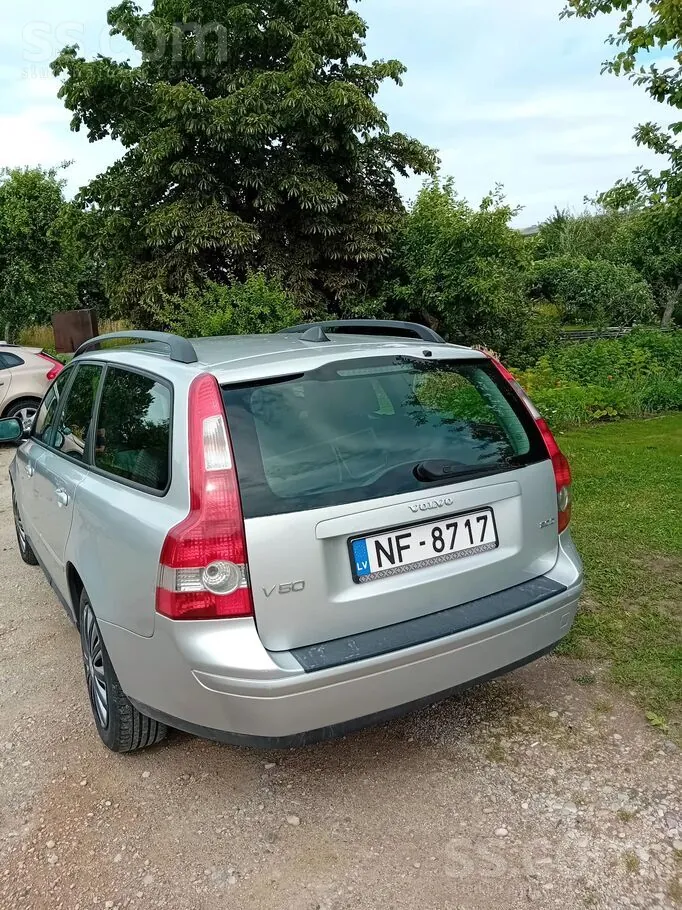 Volvo V50 2006 photo 2