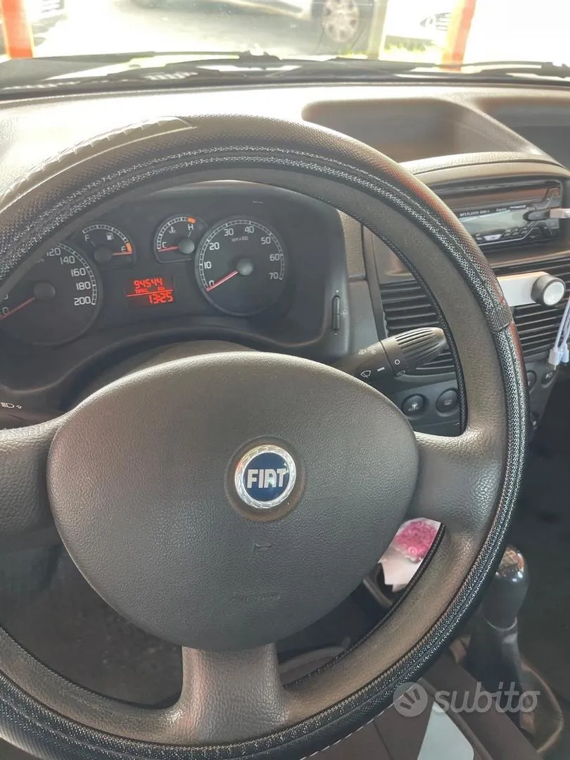 Fiat Punto 2004 photo 5