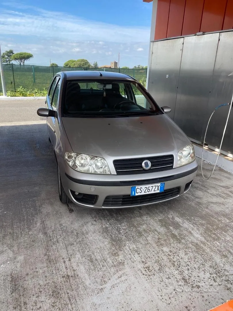 Fiat Punto 2004 photo 3