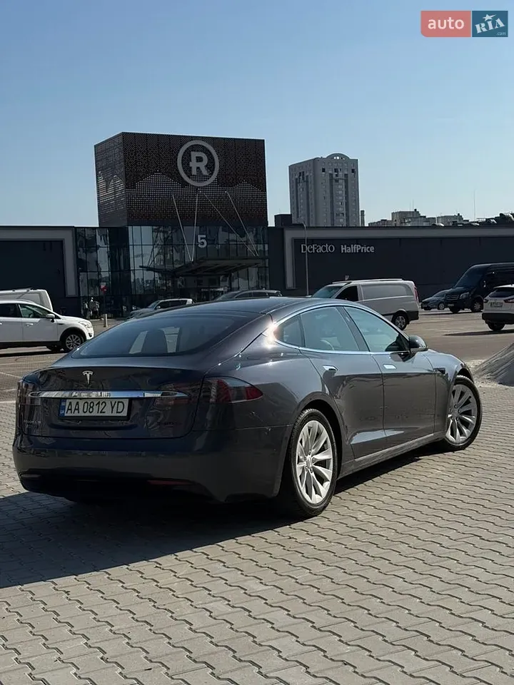 Tesla Model S 2016 photo 4