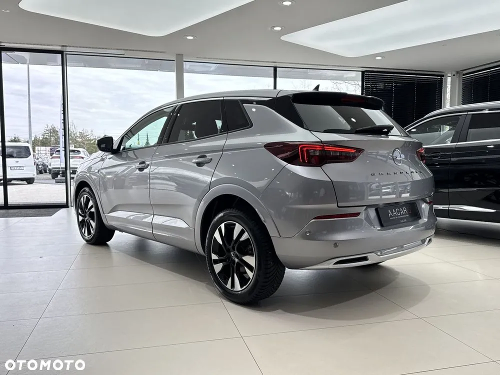 Opel Grandland 2023 photo 2