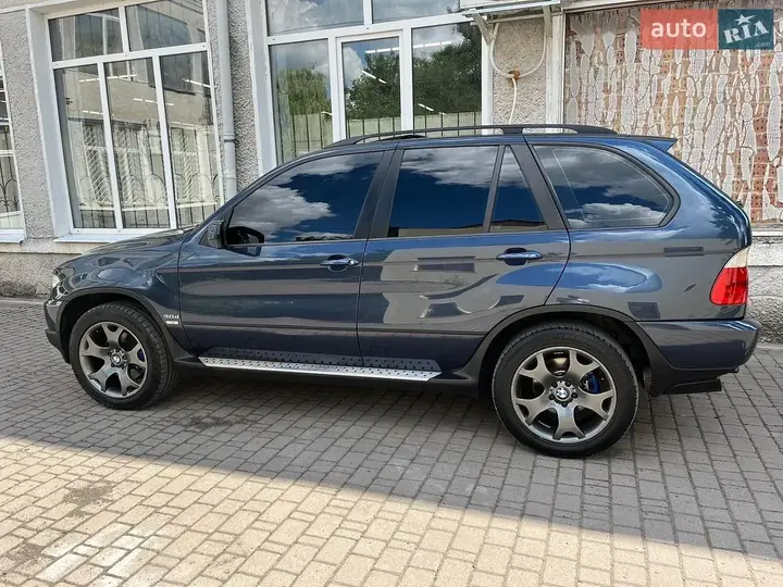 BMW X5 2004 photo 2