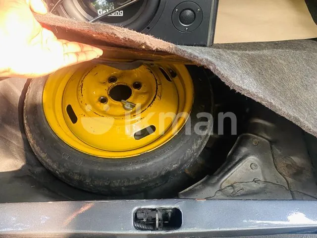 Nissan Sunny 1993 photo 4