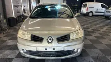 Renault Scénic 2004 photo 2