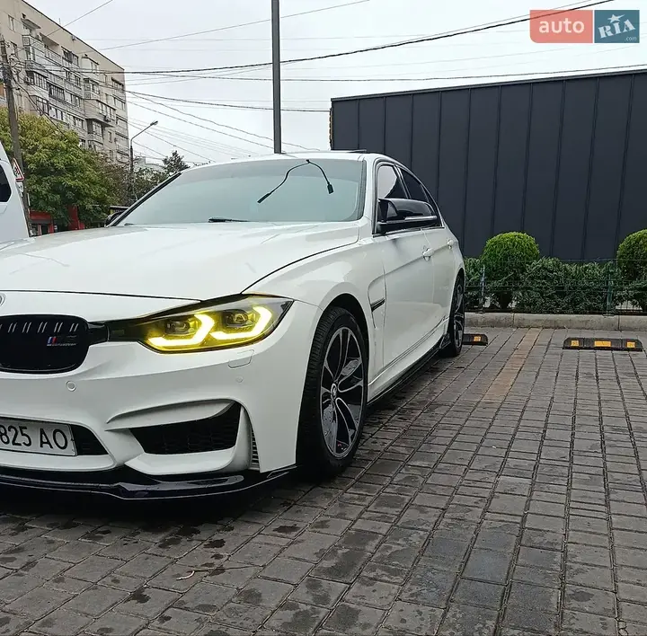 BMW 3 Series 2013 photo 2