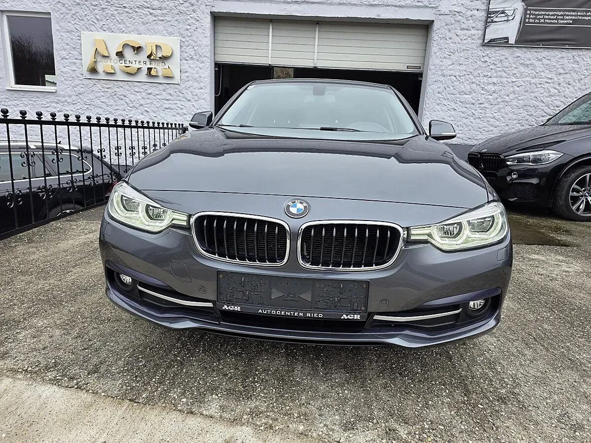 BMW 3 Series 2016 photo 2