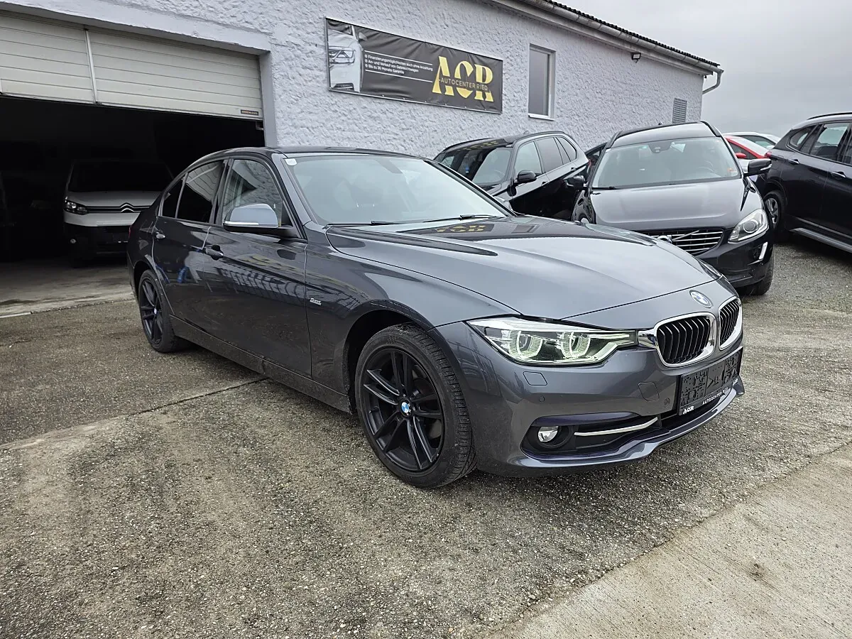 BMW 3 Series 2016 photo 3