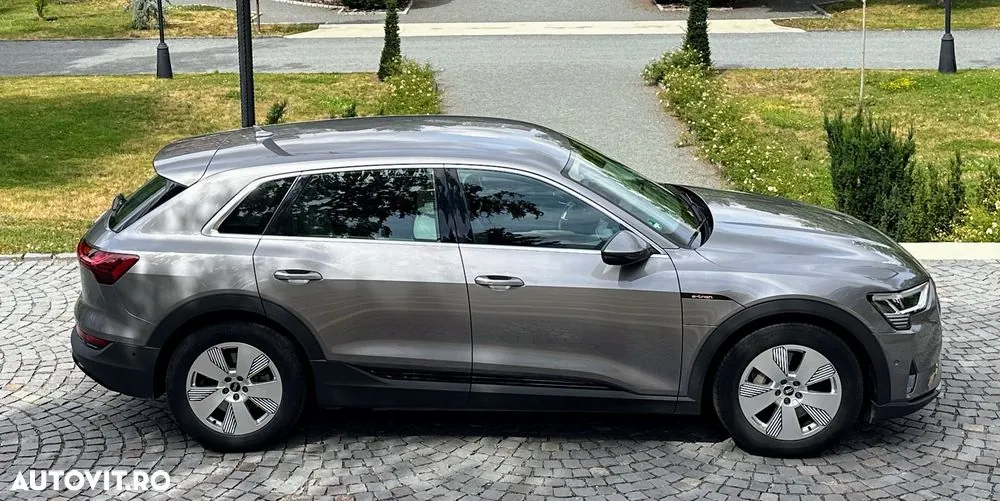 Audi E-Tron 2021 photo 2