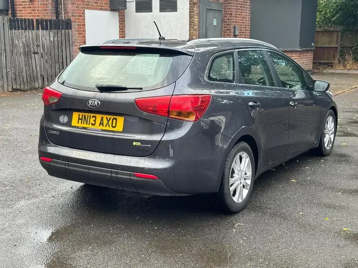 Kia Ceed 2013 photo 4