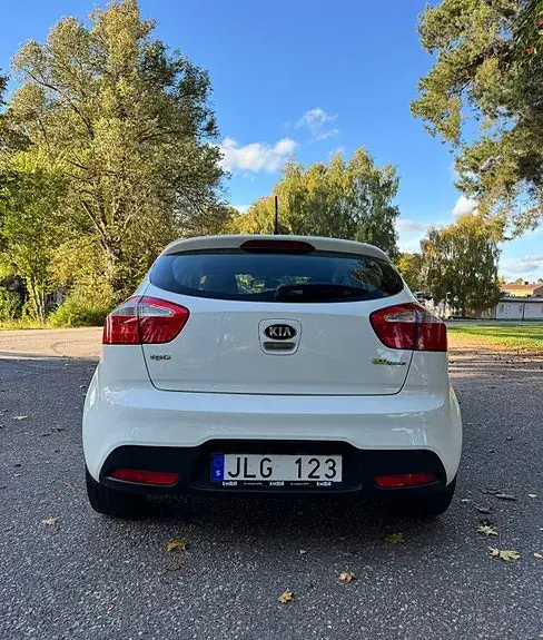 Kia Rio 2013 photo 5