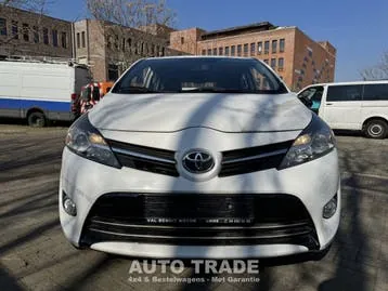 Toyota Verso 2015 photo 3