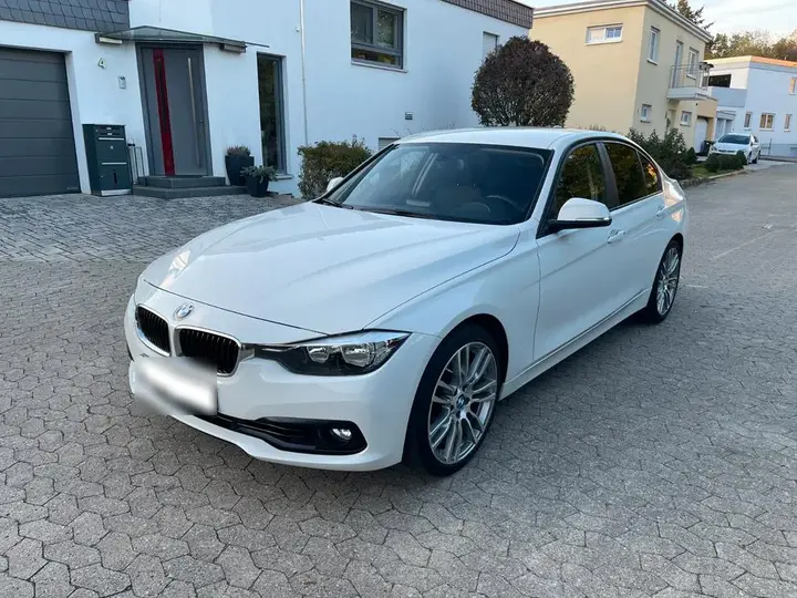 BMW 320I