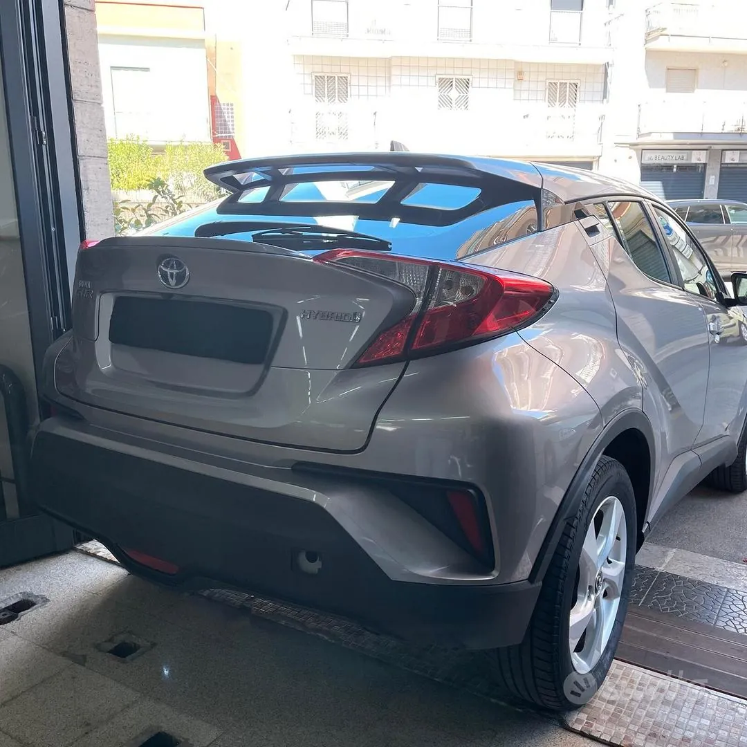 Toyota C-Hr 2017 photo 4